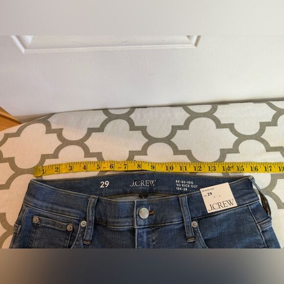 J.Crew Mid-rise kickout jean NWT Size 29 - Picture 4 of 8